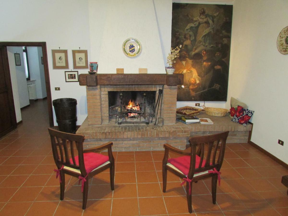 Agriturismo Dea Valfabbrica Exterior foto